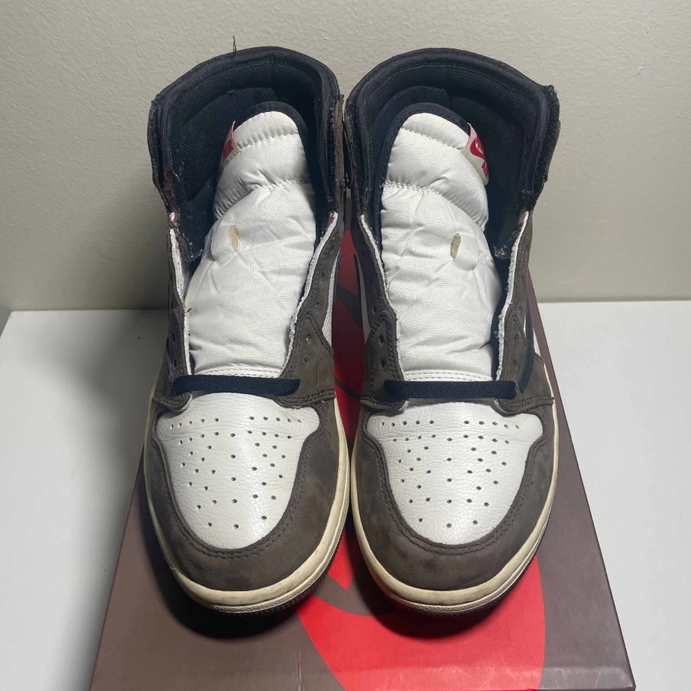 Travis Scott Jordan 1 High Authentic - image 2